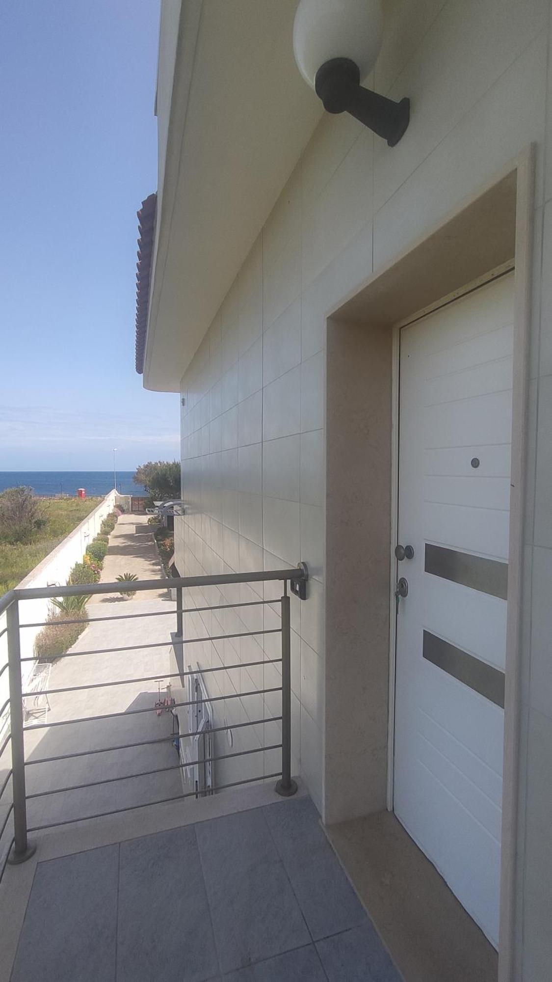 Seagull - Front And Sea View & Airport Apartamento *